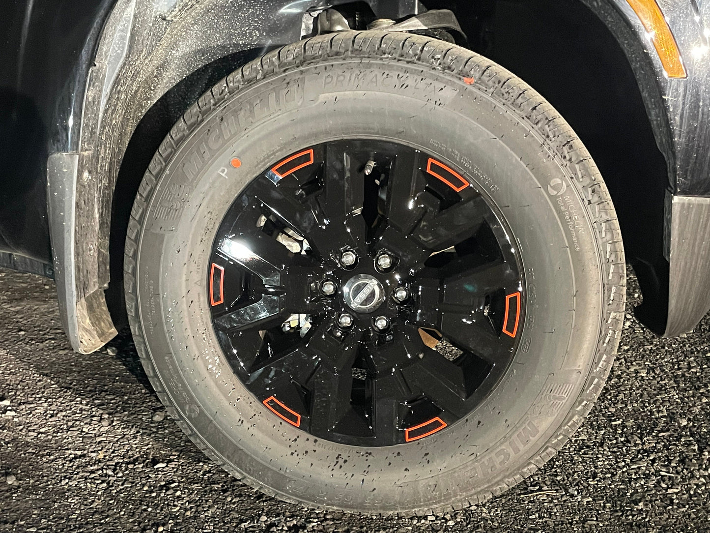 Gloss Black Wheels w/ Accent Color compatible with the 2022-24 Nissan Frontier SV 17" Alloy Wheel